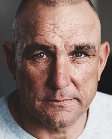 Винни Джонс