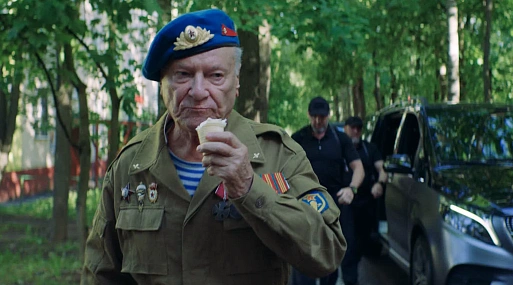 Расплескалась синева: вышел трейлер комедии «За Палыча 2!»