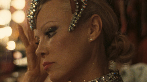 Памела Андерсон и Джейми Ли Кёртис на фото со съёмок драмы «Шоугёрл»