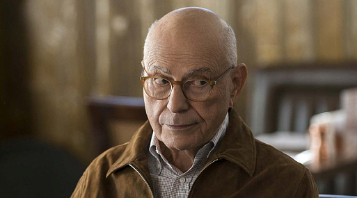 Алан Аркин не появится в финальном сезоне «Метода Комински»