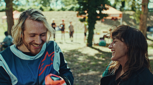 «Рецепт счастья» Амели Боннен: караоке-мюзикл во французской глубинке