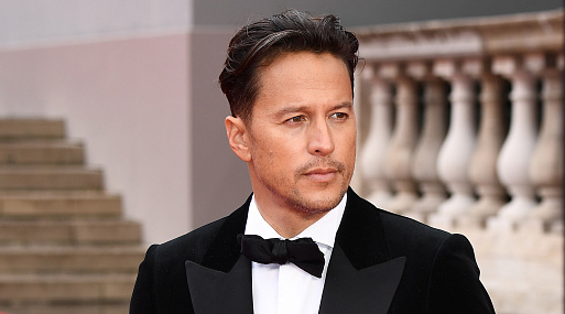 Журнал Rolling Stone расследовал обвинения в отношении Кэри Фукунаги