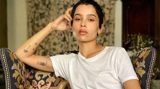 Зои Кравиц приложила руку к альбому Тейлор Свифт Midnights