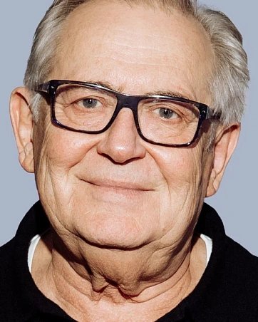 Юрий Стоянов