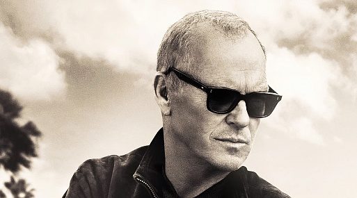 Майкл Китон берётся за оружие в отрывке «Хитмен. Последнее дело»