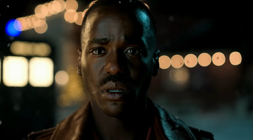 Новые кадры с Шути Гатвой в юбилейном ролике «Доктора Кто»