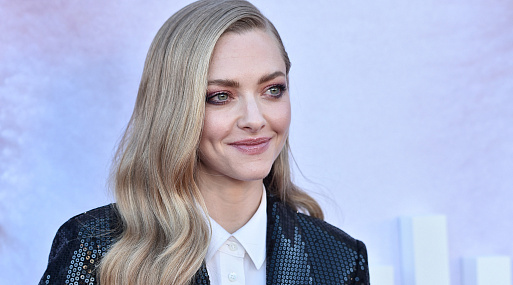 Аманда Сайфред поработает с режиссёром «Хлои» над фильмом о театральном режиссёре