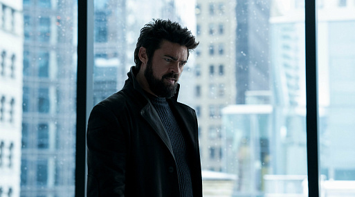 Карл Урбан рассказал, как снималась сцена с китом и катером в сериале «Пацаны»