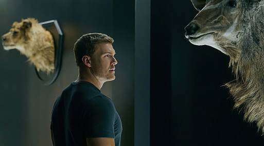 Алан Ричсон нашёл врага по размеру в новом трейлере «Ричера»