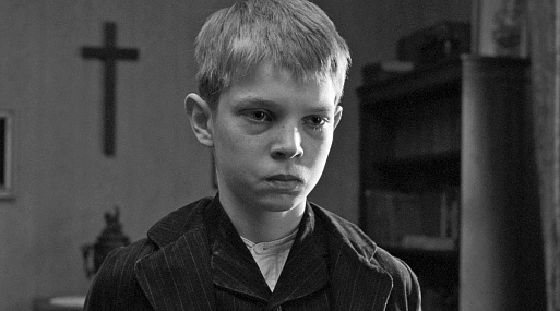 В повторном прокате драма «Белая лента»: рыскаешь во тьме — находишь свет