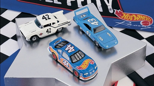 Компания Джей Джей Абрамса спродюсирует фильм про машинки Hot Wheels