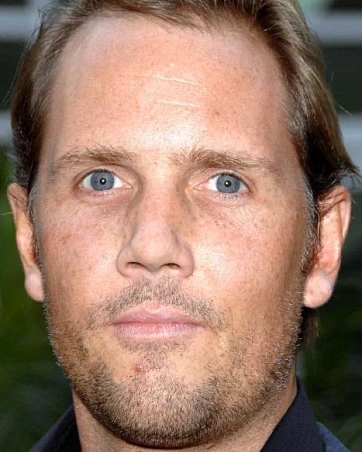 Маркус Томас