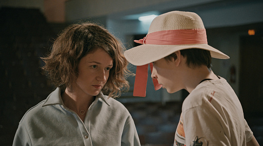 Что смотреть в кино с 7 ноября: от «Каникул» до «Хищных земель»