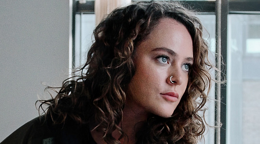 Аглая Тарасова станет везучей в новой криминальной комедии