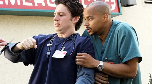 Возрождение «Клиники» лишилось шоураннера