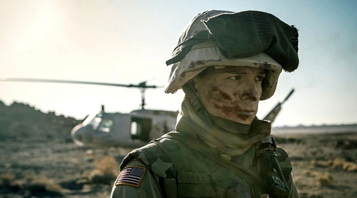 Том Холланд уходит в армию навстречу ПТСР в трейлере драмы братьев Руссо «Черри»