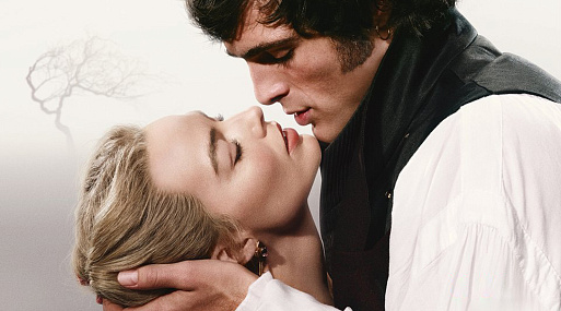 Марго Робби и Джейкоб Элорди на первом постере «Грозового перевала»