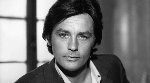 Зинаида Пронченко презентует свою книгу об Алене Делоне в киноцентре «Октябрь»