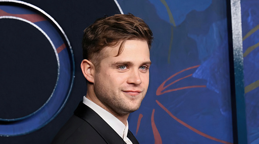 Лео Вудалл сыграет в новой экранизации «Обычая страны» с Сидни Суини