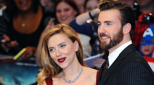 Мстители навестили пострадавшего от ратрака Джереми Реннера