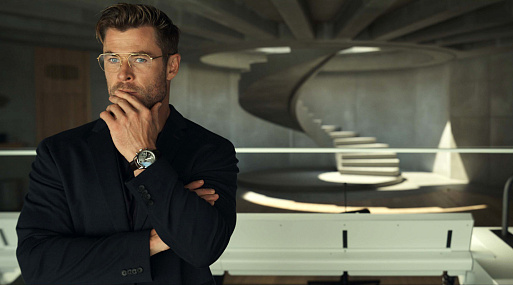 Крис Хемсворт выступит в роли неоднозначного учёного в фильме Косински