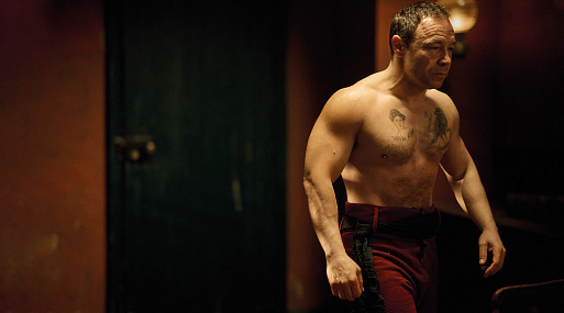 Вышел тизер сериала «Тысяча ударов» от создателя «Острых козырьков»