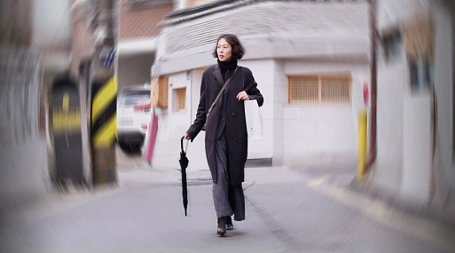 Картина «Женщина, которая убежала»: уступите ей дорогу