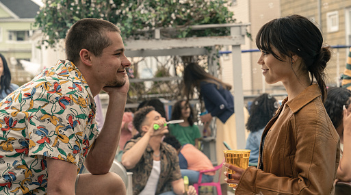 Дженна Ортега связывается с мафией в трейлере «Крупного улова»