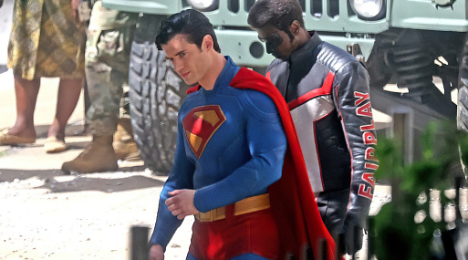 Дэвид Коренсвет настоял на том, чтобы у Супермена были красные трусы