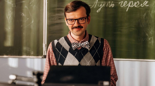 Антон Лапенко на новых фото со съёмок кинокомикса «Настоящий герой»