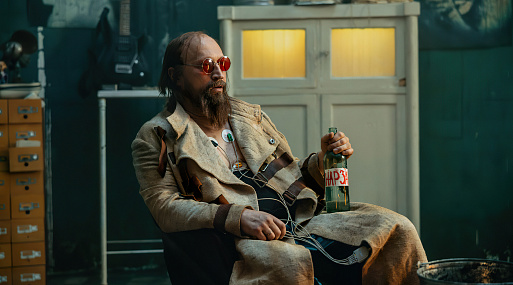 Гоша Куценко сыграл безумного психоаналитика в фильме «Король и Шут. Навсегда»