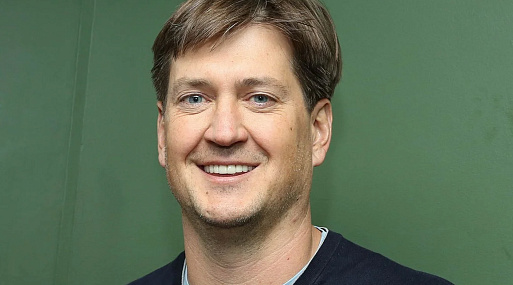 Создатель «Теда Лассо» снимет для Apple комедийный сериал о психотерапии