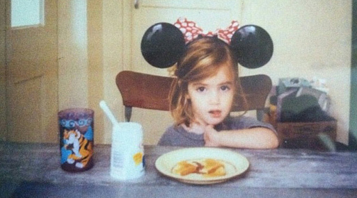 Эмма Робертс волшебным образом попала в спецвыпуск «Гарри Поттера»