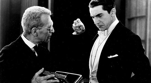 Режиссёр «Человека-невидимки» хочет перезапустить «Дракулу»