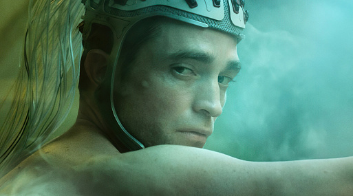 Выбери своего Роберта Паттинсона на постерах к фильму «Микки 17»