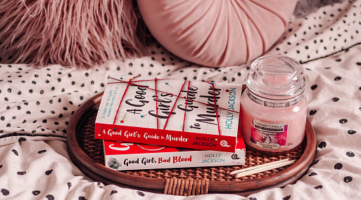 В Великобритании экранизируют роман «Руководство хорошей девочки по убийству»