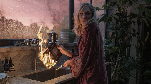 Кейт Бланшетт скрывает правду на кадрах «Все совпадения неслучайны»