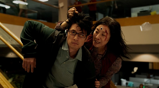 Фильм «Всё везде и сразу» победил в голосовании за лучшую картину A24