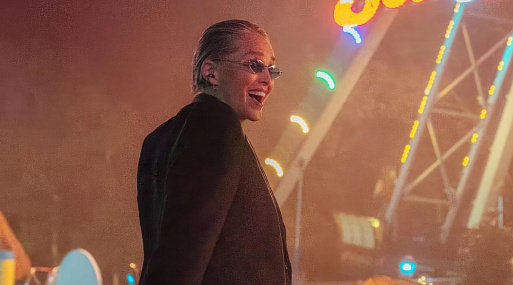 Шерон Стоун в роли злодейки на свежем кадре боевика «Никто 2»