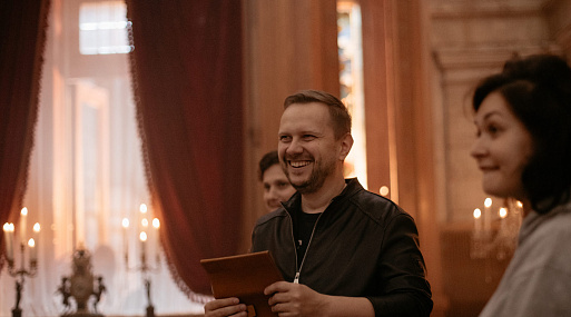 Перемещение во времени от Ильи Куликова, водитель-олигарх:проекты, получившие поддержку Фонда кино