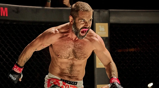 Рассел Кроу и Дэниэл Макферсон в трейлере спортивной драмы «Бой со зверем»