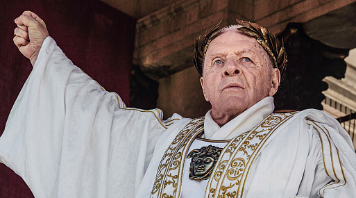 Энтони Хопкинс и Иван Реон на кадрах сериала «Обречённые на славу»