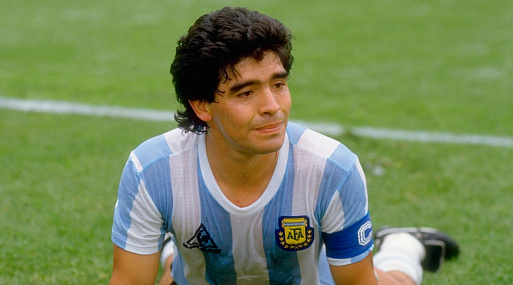 Умер легендарный аргентинский футболист Диего Марадона