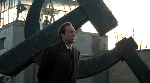 Николас Кейдж и Билл Скарсгард появятся в сиквеле «Оружейного барона»