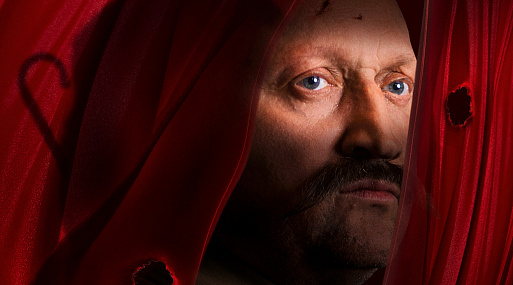 Гоша Куценко и Жаргал Бадмацыренов на загадочных постерах экшн-триллера «Красный шёлк»