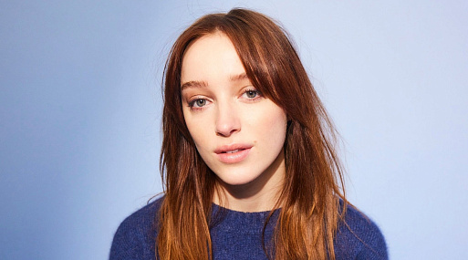 Фиби Дайневор сыграет в триллере «Знаменитый»