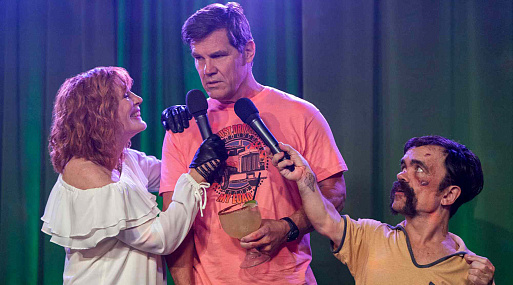 Джош Бролин и Питер Динклэйдж стали близнецами в криминальной комедии «Братья»