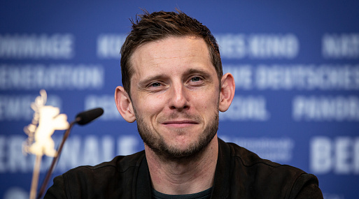 Джейми Белл и Космо Джарвис сыграют в The Uprising вместе с Эндрю Гарфилдом