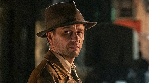 Перри Мейсон находит новую загадку в тизере второго сезона сериала HBO