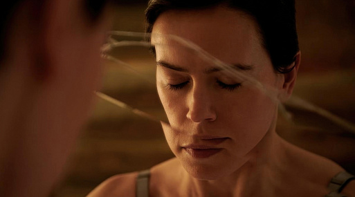 Дэйзи Ридли в финальном трейлере триллера «Тайна в её глазах»